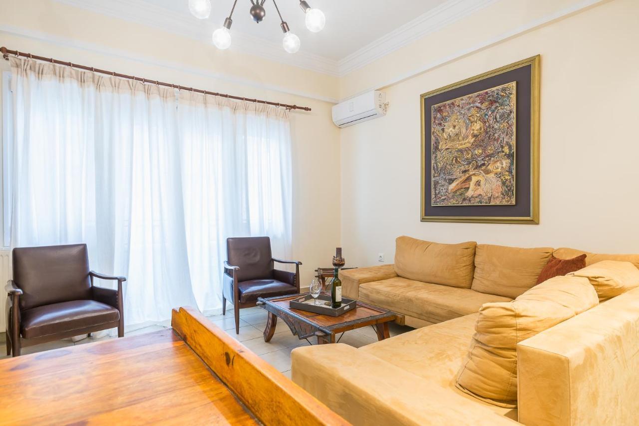 Family House Next To Acropolis Bed & Breakfast เอเธนส์ ภายนอก รูปภาพ